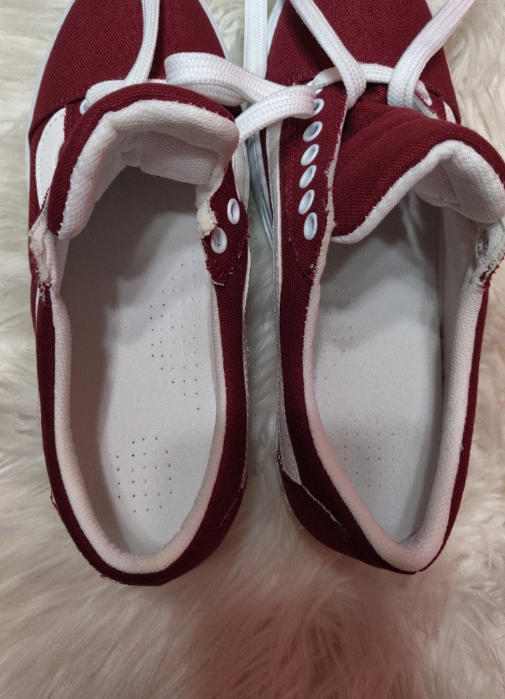 Shoes - Picture 4 of 4